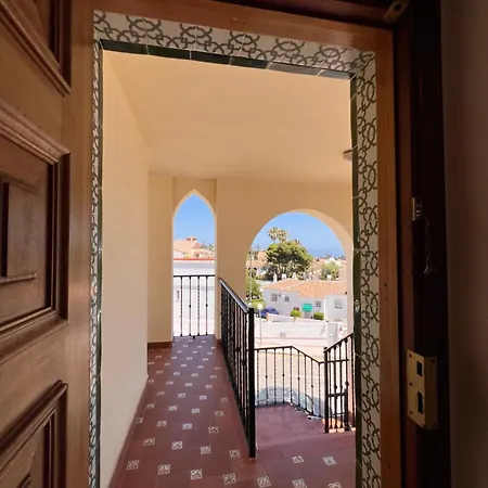 Beautiful 2 Beds-near Coast With Pool & Balcony Apartment *